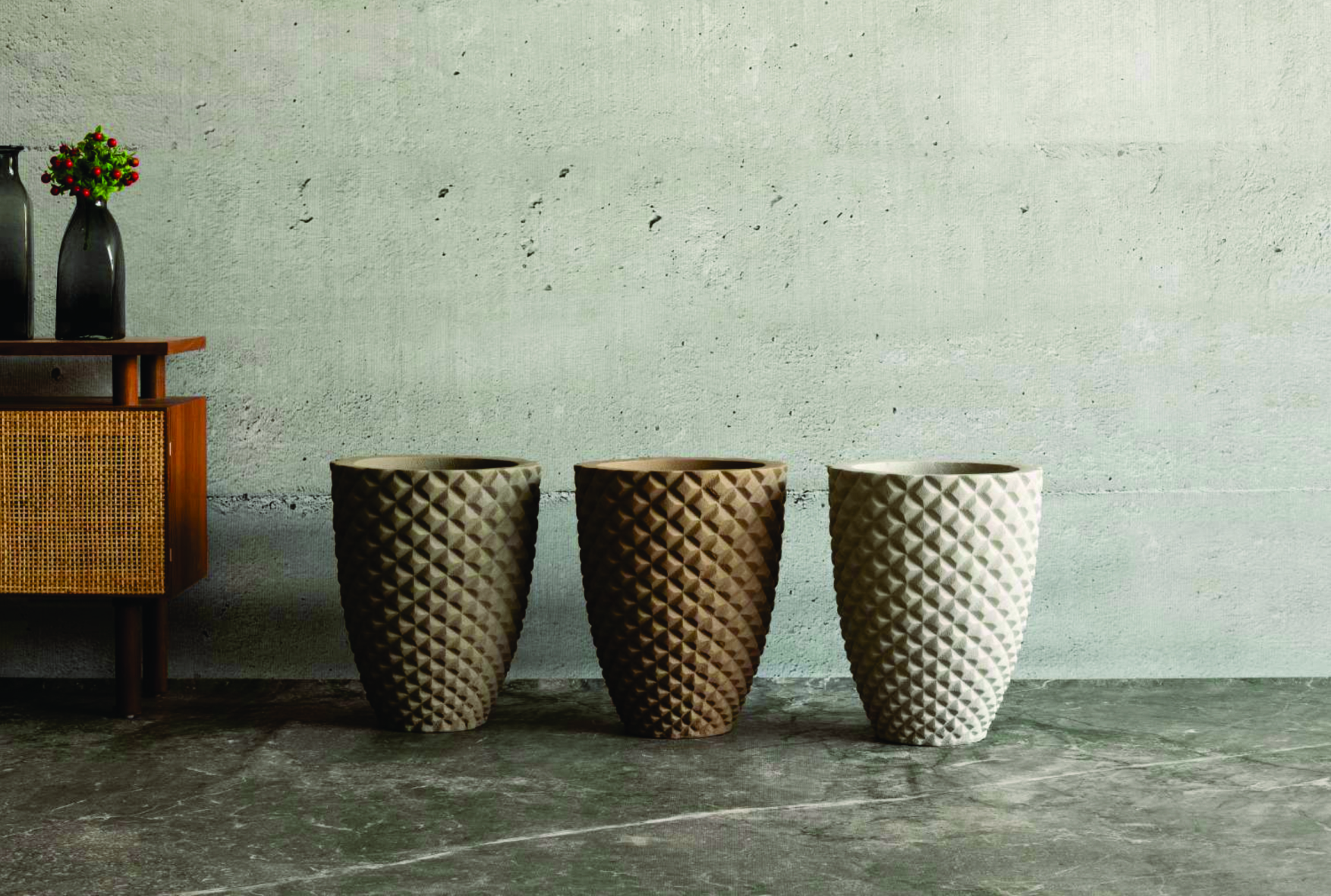 Astrid FRP pot