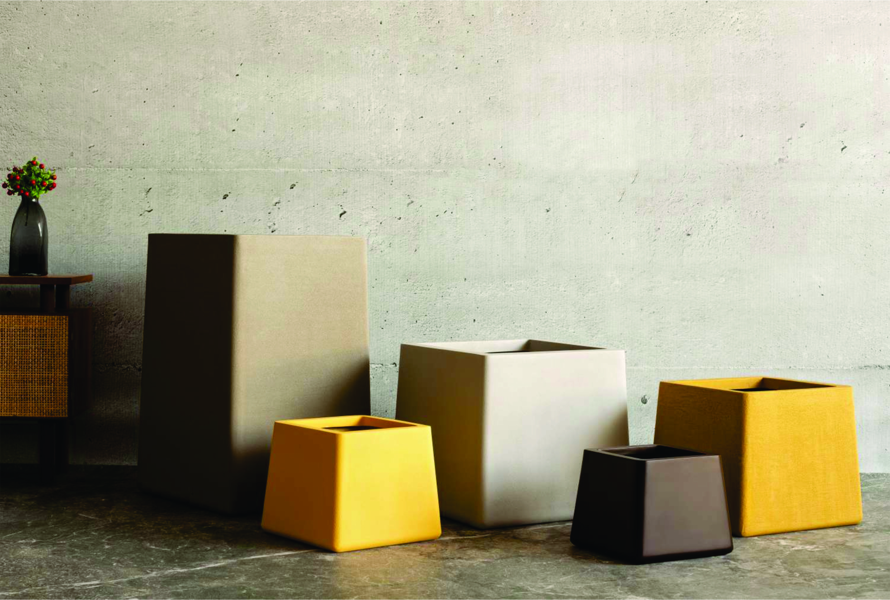 Bent Square FRP pot